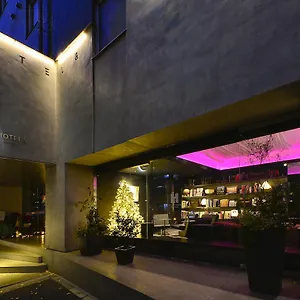 Roppongi S **** Tokio