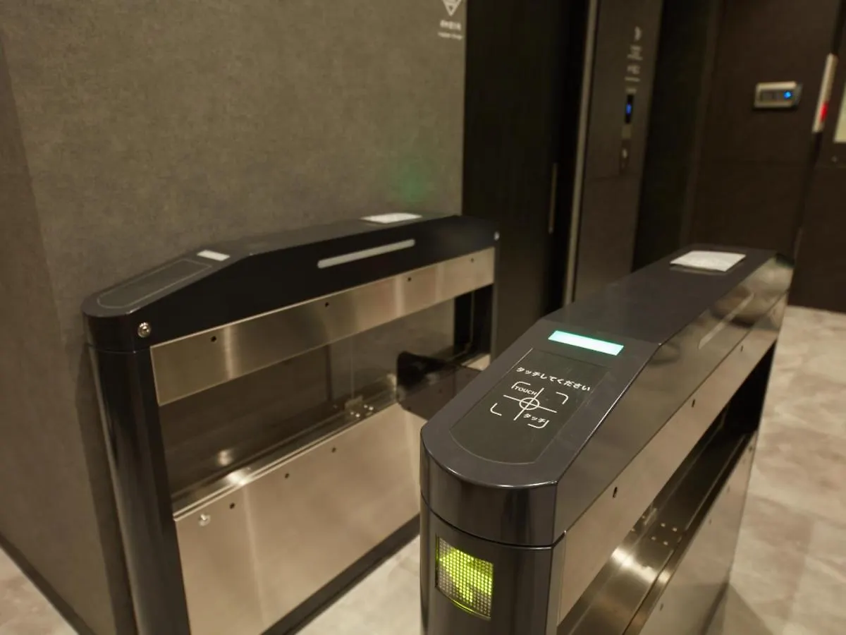 Rembrandt Cabin & Spa Shimbashi - Caters To Men Tokyo Capsule hotel