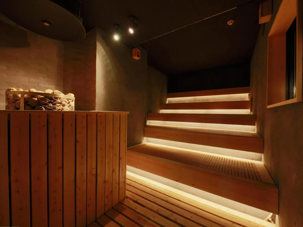 Rembrandt Cabin & Spa Shimbashi - Caters To Men Tokyo Capsule hotel