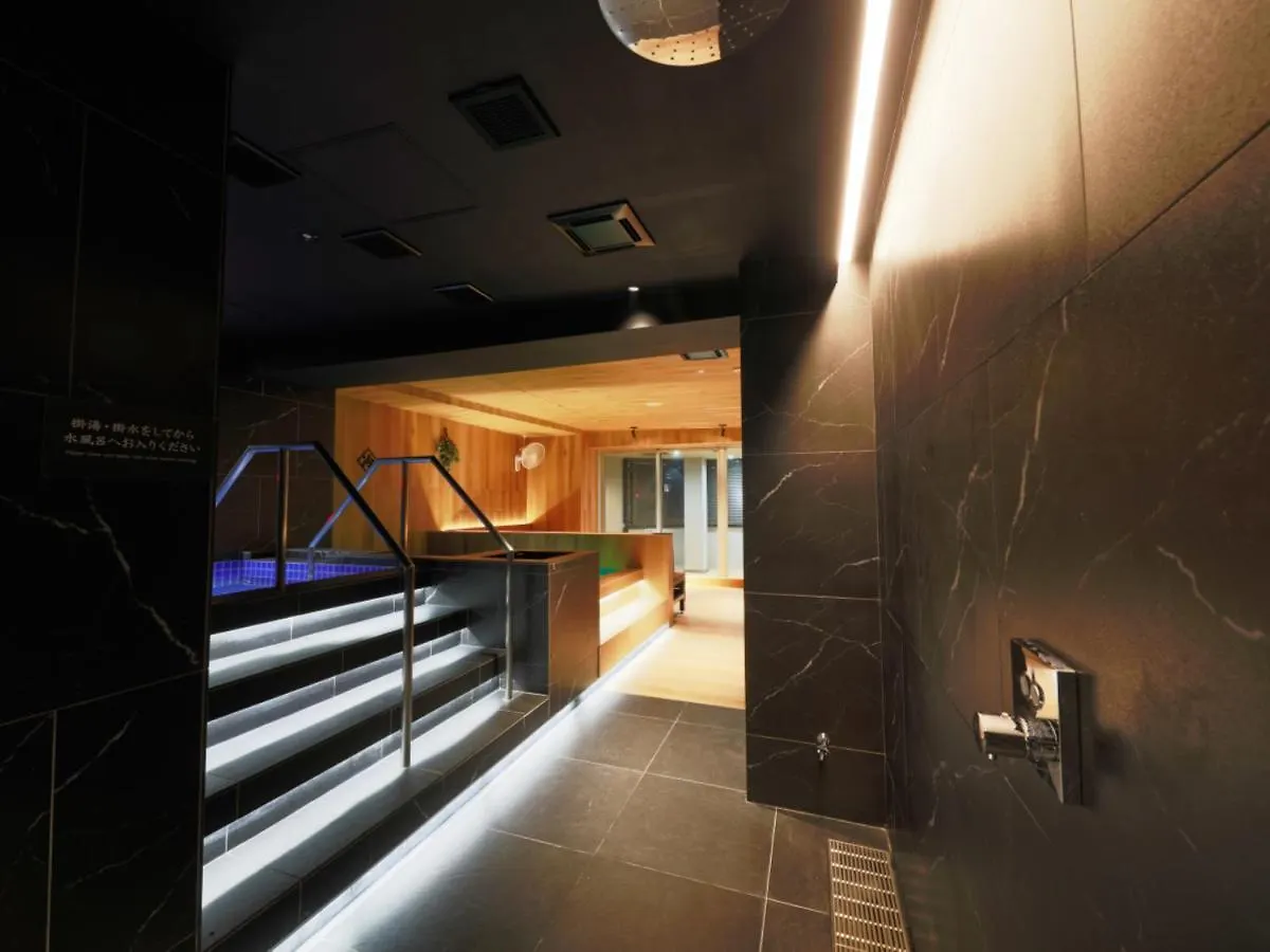 Rembrandt Cabin & Spa Shimbashi - Caters To Men Tokyo 2*,