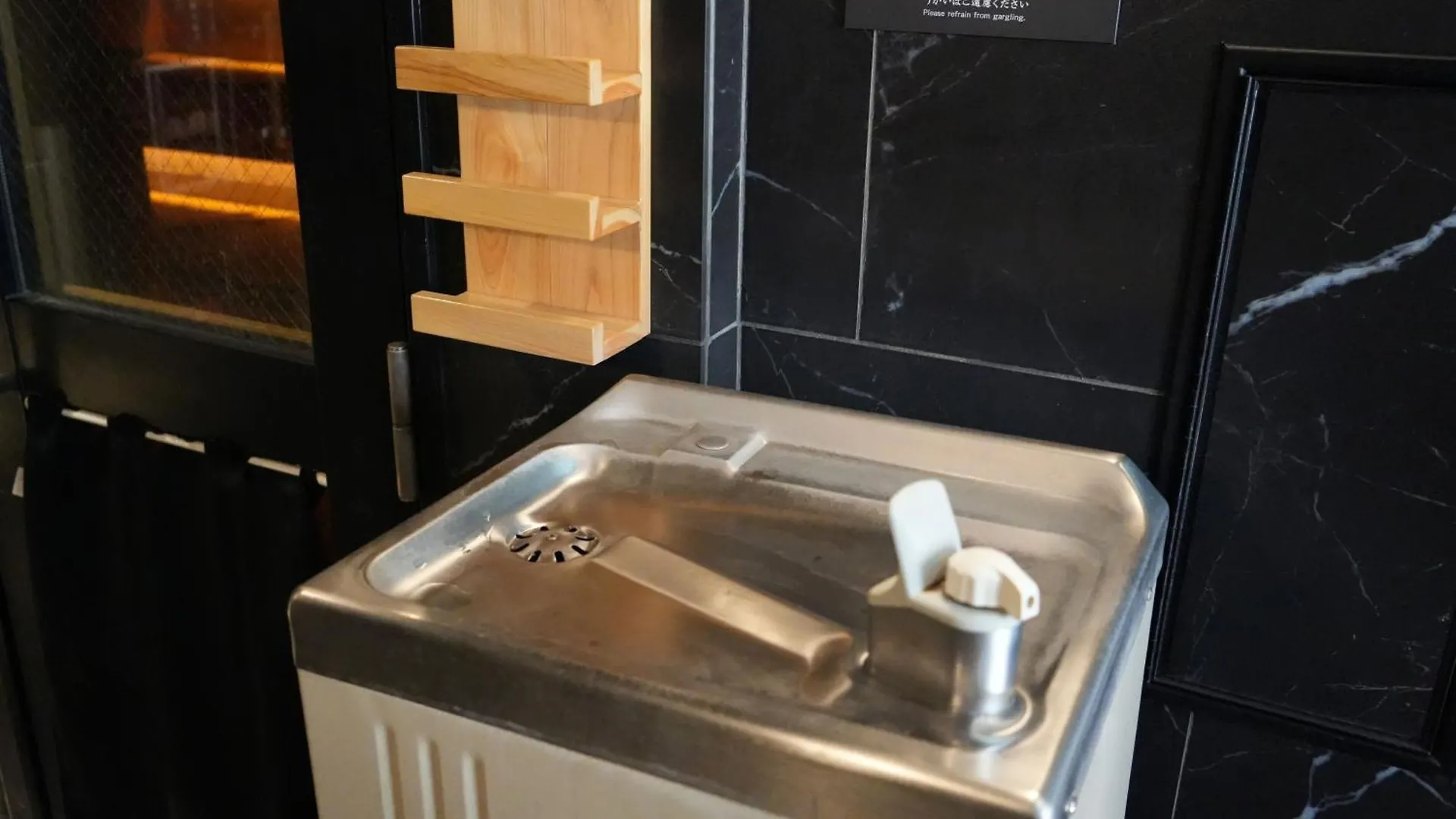 Rembrandt Cabin & Spa Shimbashi - Caters To Men Tokyo