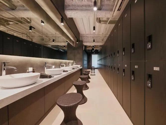 Rembrandt Cabin & Spa Shimbashi - Caters To Men Tokyo Japan
