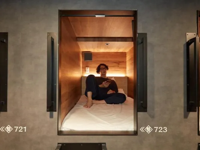 Rembrandt Cabin & Spa Shimbashi - Caters To Men Tokyo Capsule hotel