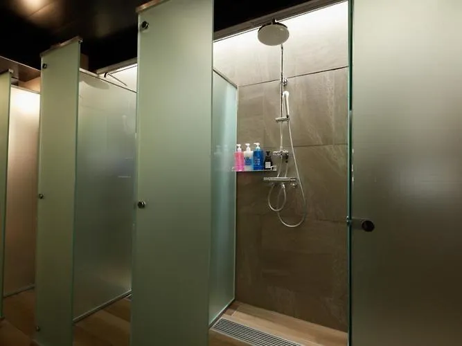 Rembrandt Cabin & Spa Shimbashi - Caters To Men Tokyo